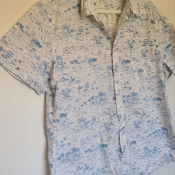 Sonoma Mens Hawaiian Button Down Short Sleeve Shirt with Chest Pocket - Picture 2 of 5